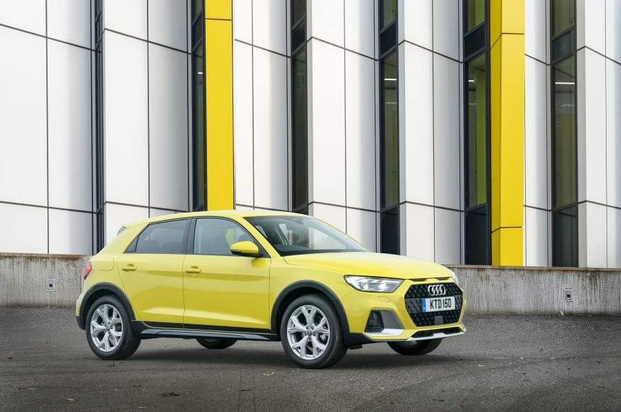  Audi A1 citycarver 2019 года  (UK) (фото 1 из 40)